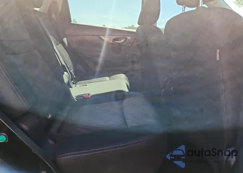 2018 Nissan Rogue S z USA, uszkodzony, nr VIN KNMAT2MVXJP536461